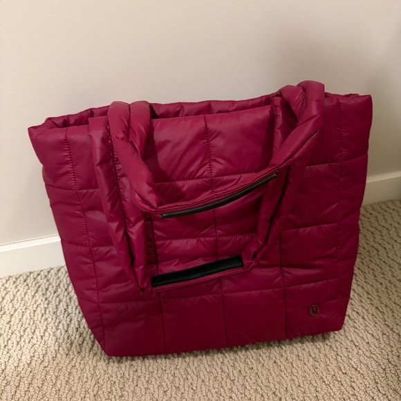 lululemon athletica Handbags - lululemon athletica Quilted Tote - 12L